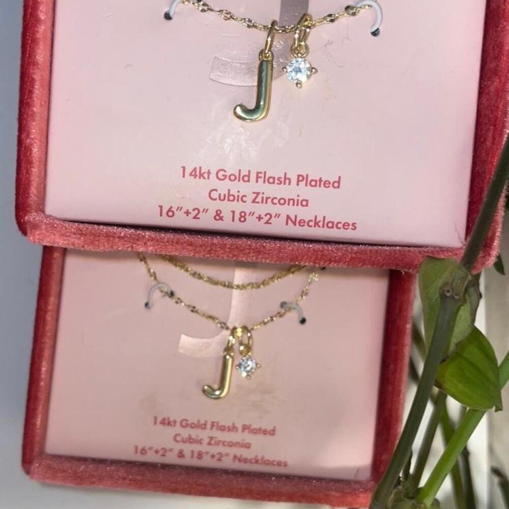 14kt gold J necklace
